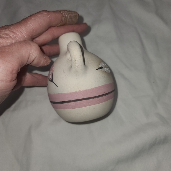 Handcrafted Ceramic Vase with Pink Feather Design, Southwestern - Picture 5 of 8